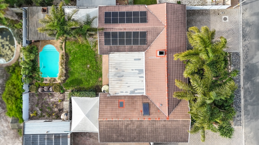 4 Bedroom Property for Sale in Protea Heights Western Cape
